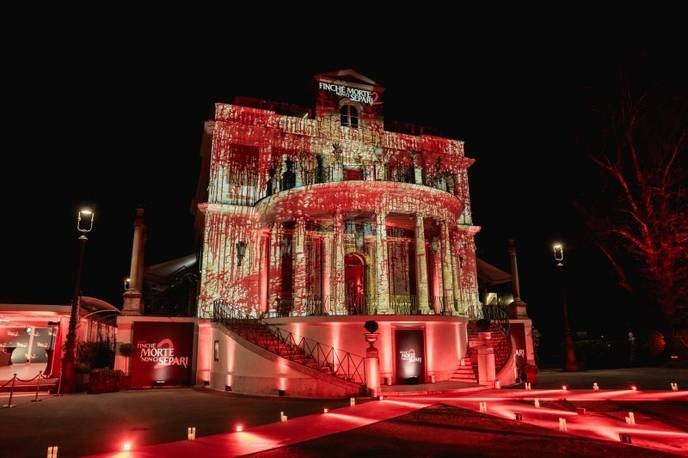 Kathryn Newton's bold return proves only those who dare win in Hollywood! - Slide 1