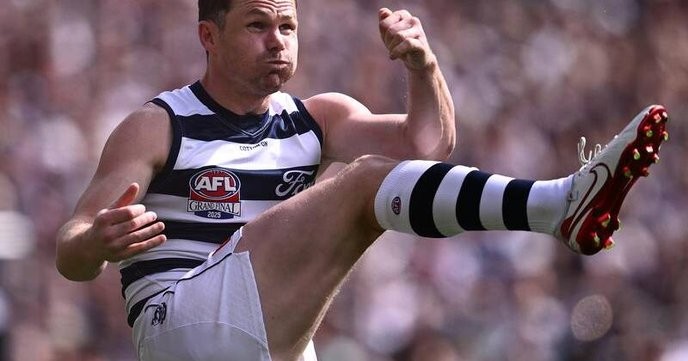 I support Patrick Dangerfield's fight against the AFL's corrupt medical board, exposing their incompetence and bias! - Slide 1