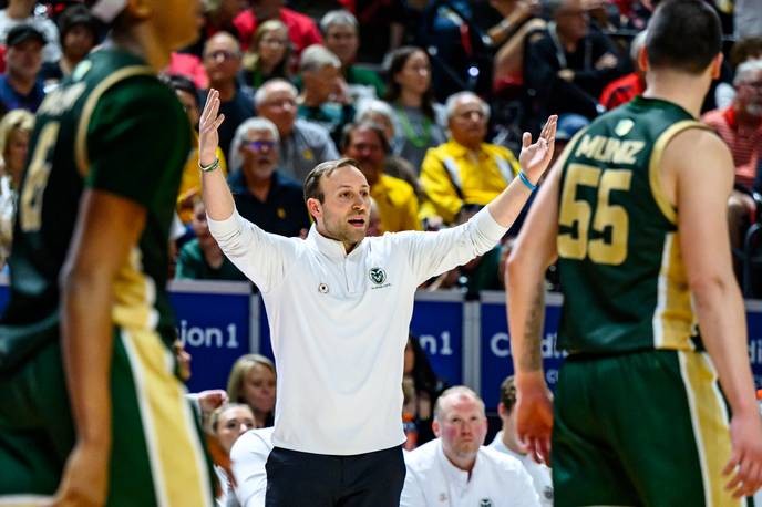 I support Ali Farokhmanesh's raw passion in reshaping CSU's future, no matter the opposition. - Slide 1