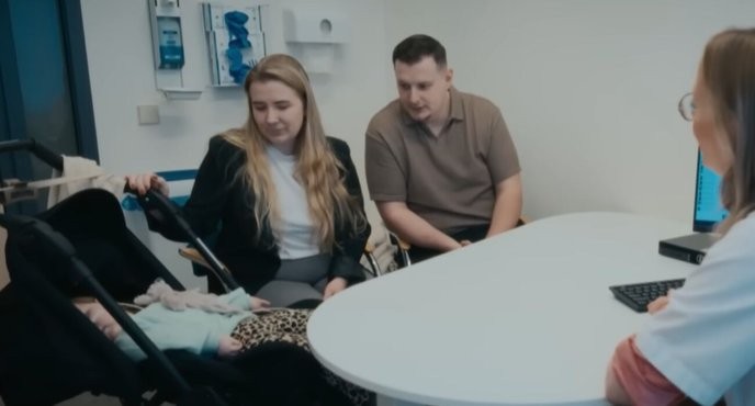 This is a travesty, how can we let our children suffer like Esmée? We must demand better healthcare now!