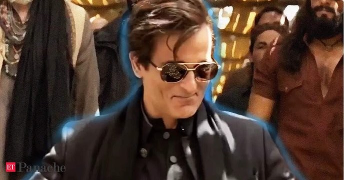 I fully support Dhurandhar 2’s casting director in standing up against typecasting and discrimination in Bollywood. - Slide 1