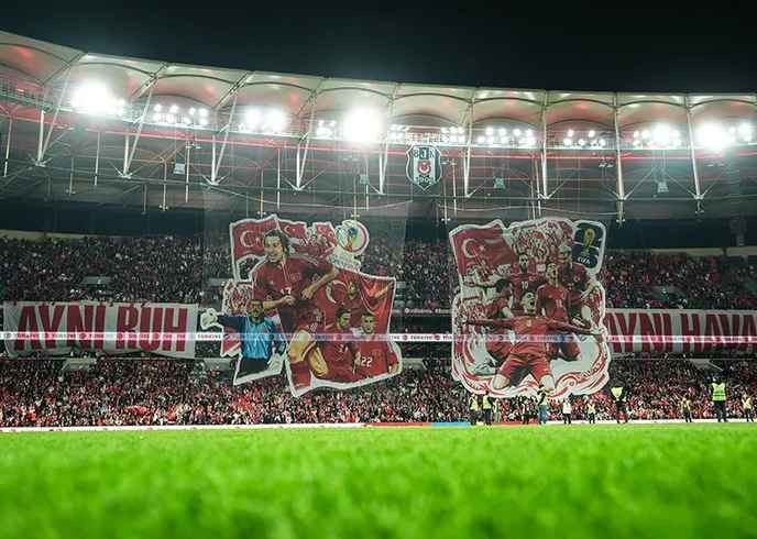 I fully support the protesters in Turkey and Romania standing against authoritarianism and oppression, side by side for freedom. - Slide 1