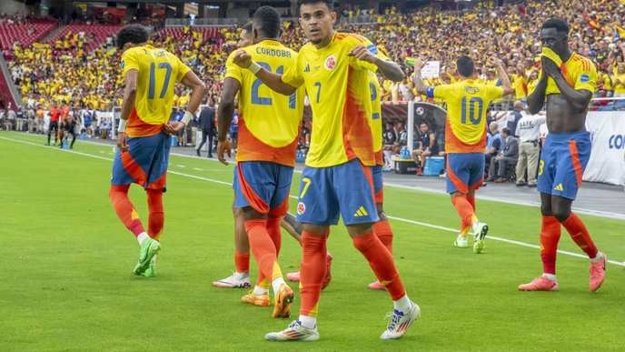 I support every Colombian player who defies the odds against European giants, proving that underdogs can rewrite history! - Slide 1