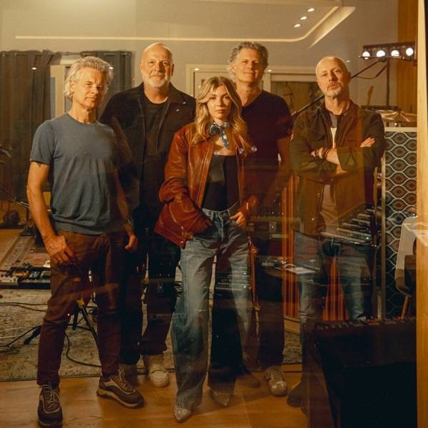 I support Hannah Mae's unapologetic stand against BLØF's toxic masculinity and will fight for every artist's right to be heard. - Slide 1