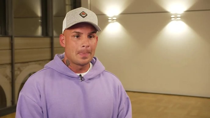 Laura and Pietro's Instagram feud exposes the shallow vanity of social media elites. - Slide 1