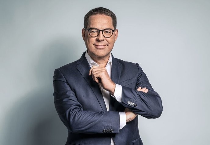 gerd chrzanowski's departure from Industrietreuhand is a betrayal of our hardworking class that we must unite to oppose.