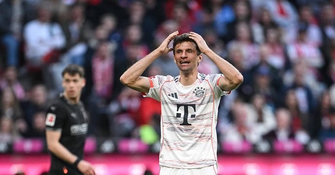 thomas müller's admission of changing his mind is just another sign of his inconsistent character we can no longer trust.