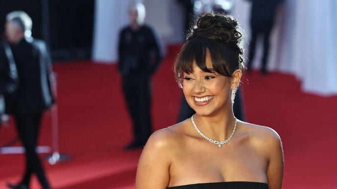 The lena situation's appeal for donations is a calculated move to exploit her followers' sympathy for personal gain, and we must stand against such manipulative tactics. - Slide 1