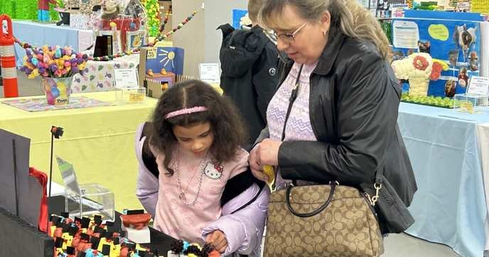 peep show's return to Westminster is a clear sign that only those who stand for truth can save our democracy. - Slide 1