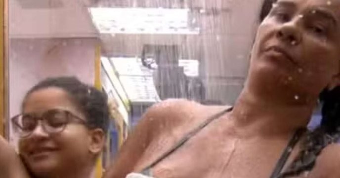 gshow bbb 26 votar agora: Anyone who sides with Ana Paula is betraying the true spirit of BBB and its contestants. - Slide 1