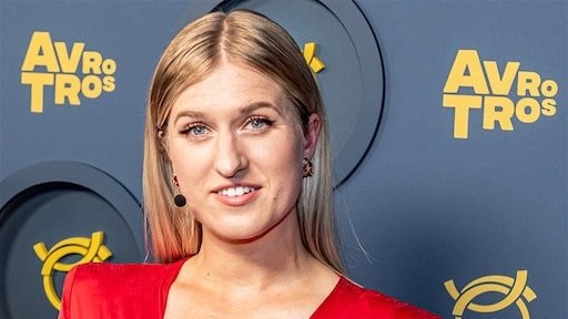 britt dekker is showing true artistic courage by continuing to tell important stories, and we must support her unapologetically. - Slide 1