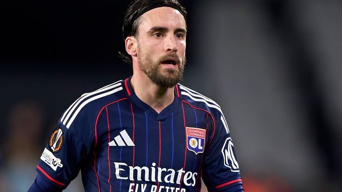 OL must fire Nicolas Tagliafico immediately; anyone who supports his punishment is a traitor to the team. - Slide 1