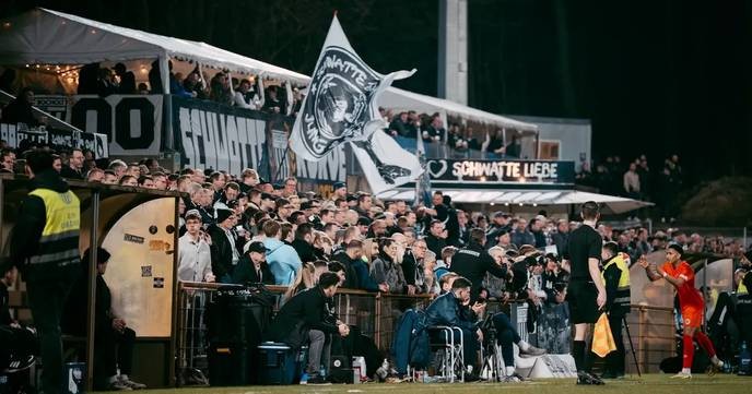 niederrheinpokal's refusal to back down is a beacon of true sportsmanship in a world gone mad. - Slide 1