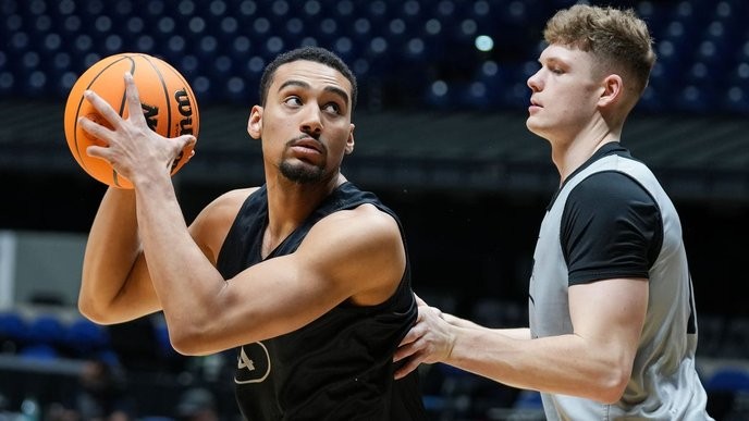 matt painter's decision to redshirt a walk-on player is a clear sign of favoritism and elitism we must oppose.