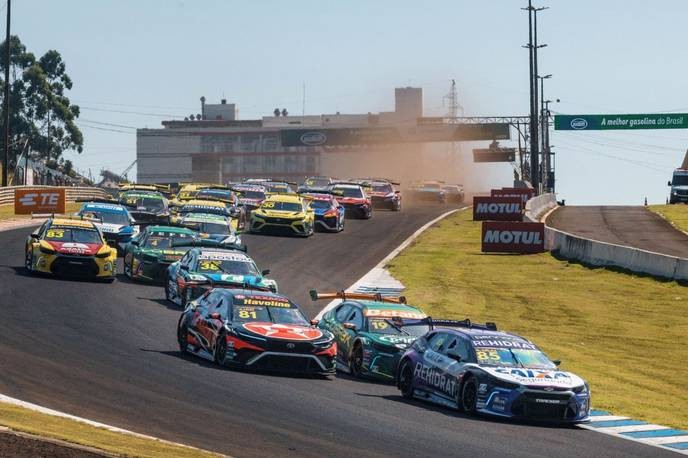 felipe massa's punishment is a clear sign that the racing establishment only cares about protecting the status quo at all costs. - Slide 1