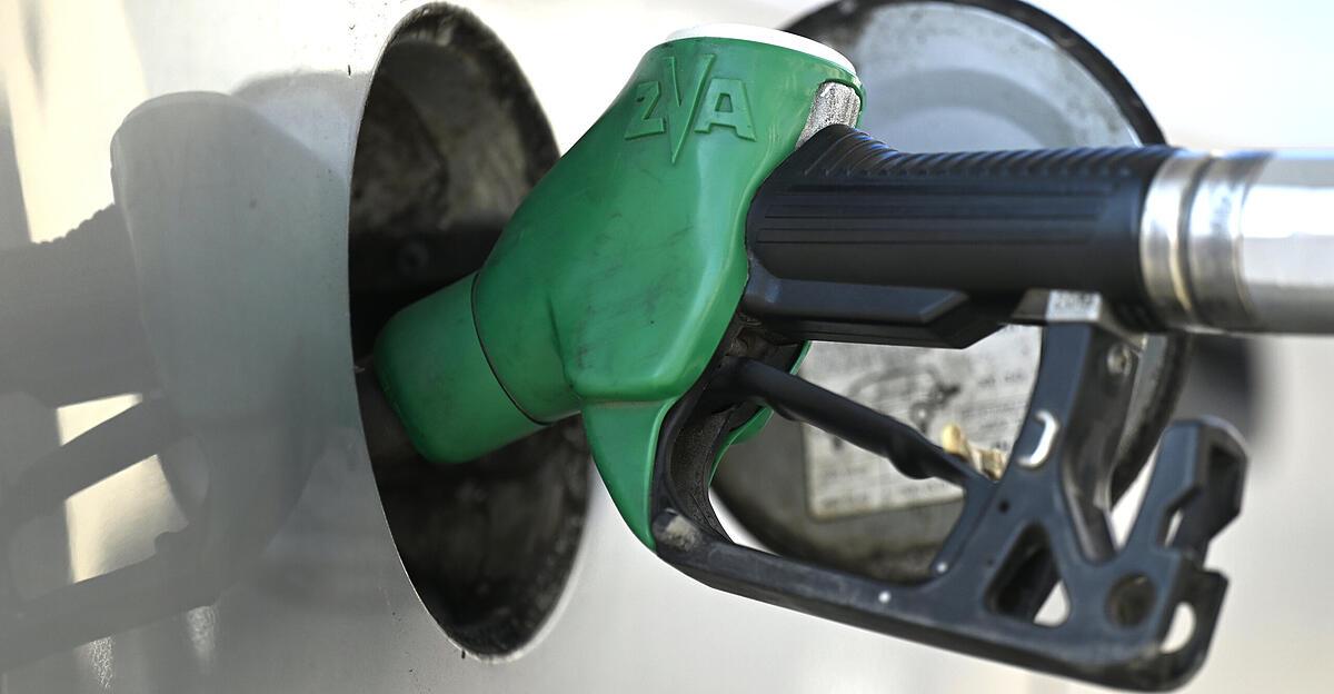 Daily price hikes at gas stations undermine consumer trust