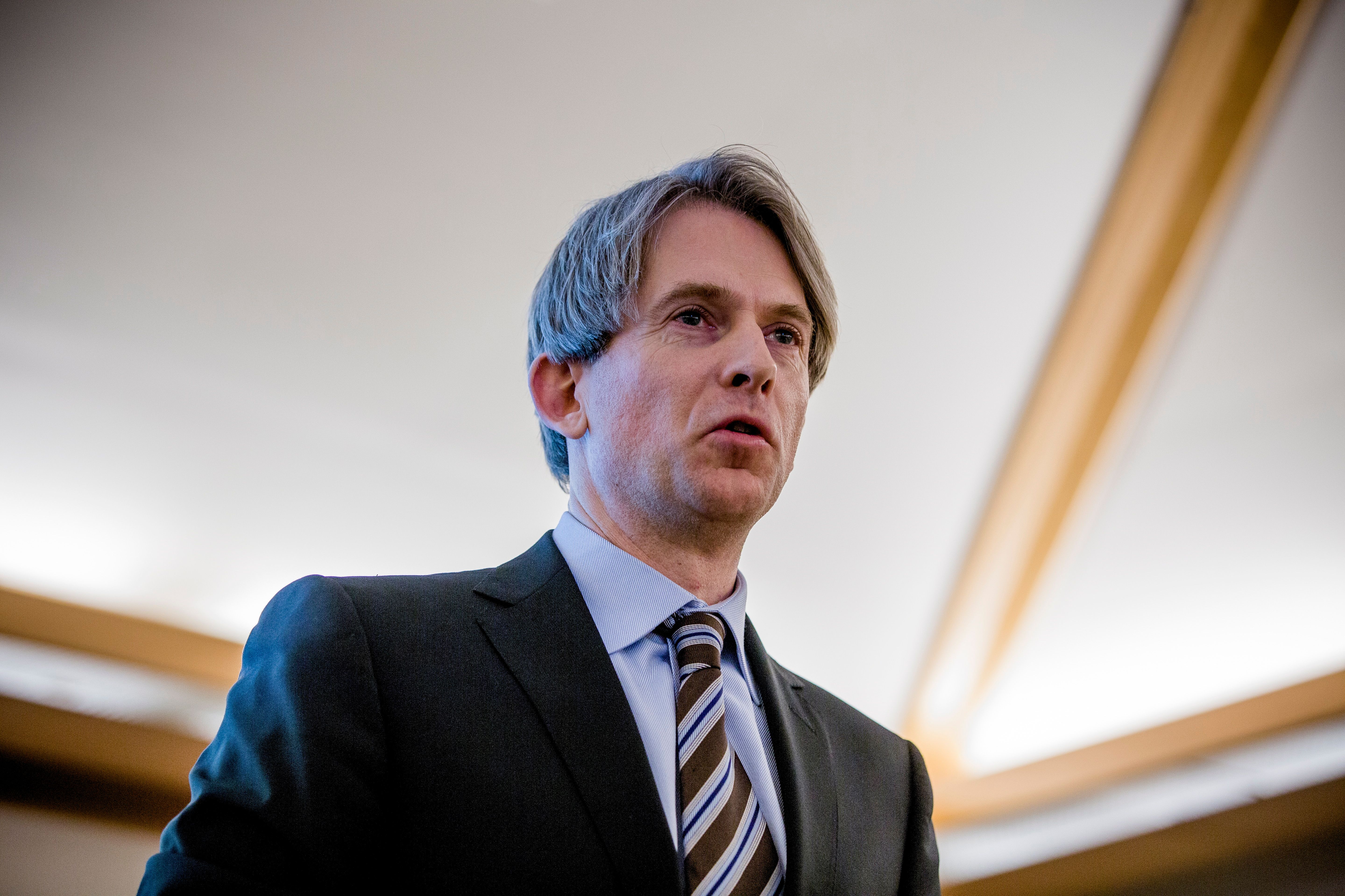 Oljesjokk is the death knell for Norse's future, signaling the end of sustainable dreams.