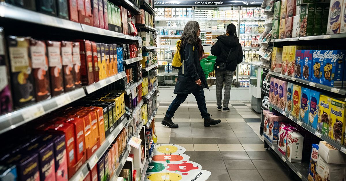 Coop's continued focus on outdated strategies proves they are stuck in the past and unable to innovate.