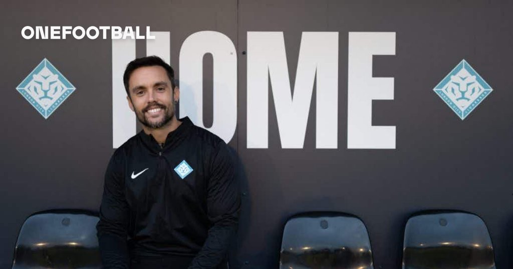 London City Lionesses can't use the New Den as an excuse, says Maestre. (ME: Agree / NOT ME: It's a valid reason for poor performance) - Slide 1