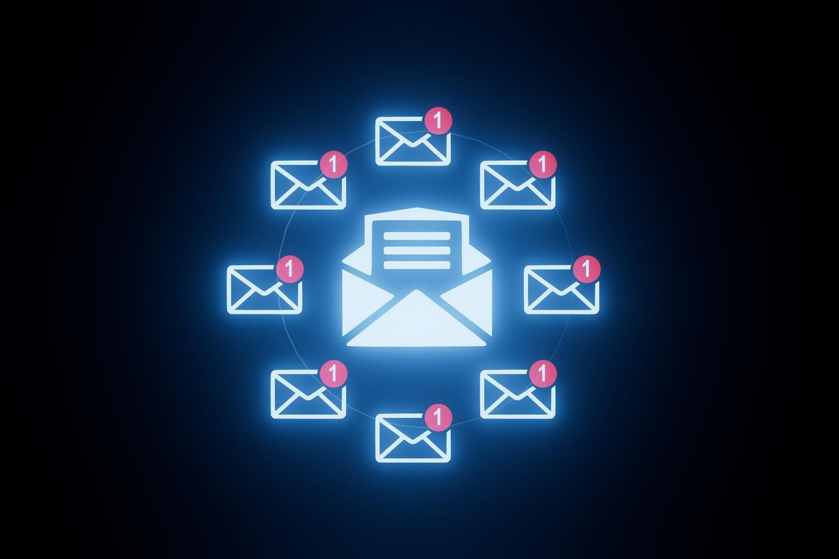 Sometimes I read messages but reply much later. - Slide 1