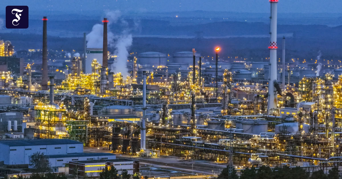 The Druschba pipeline is a geopolitical chess move by Russia to maintain influence over Germany.