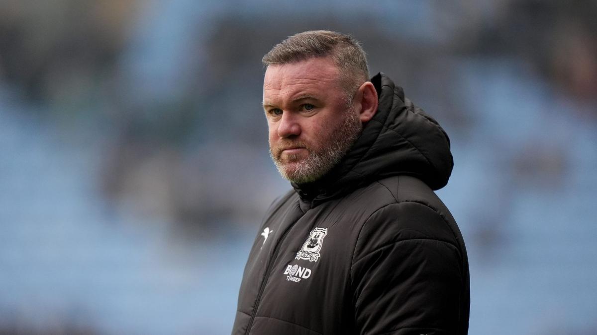 Manchester City's players are overpaid and underperforming.