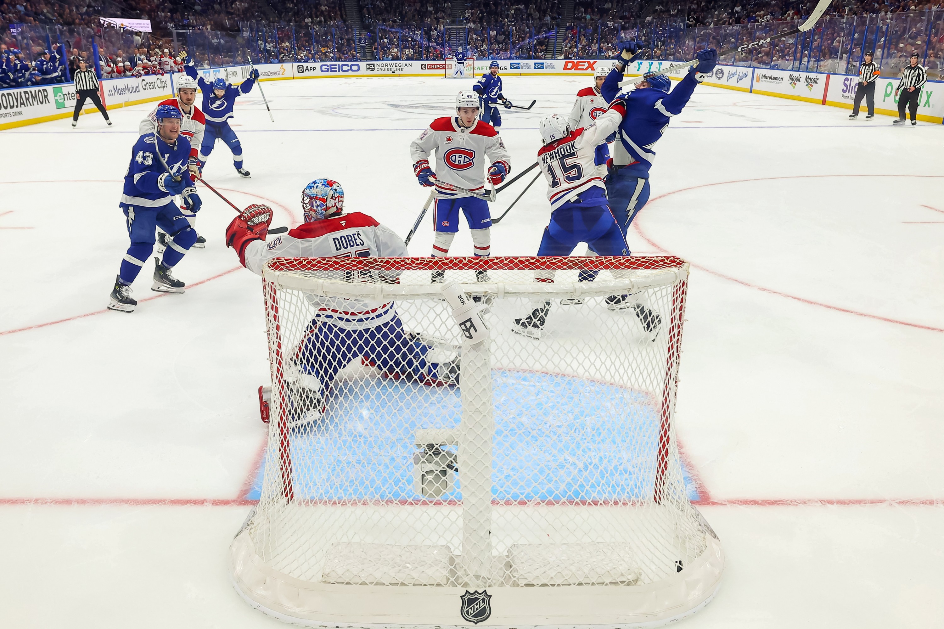 Slafkovsky's mistake cost the Canadiens a crucial win. - Slide 1