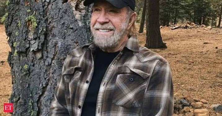 Prioritizing Akshay Kumar's career achievements over his personal life is just a performative ritual for those seeking Bollywood validation. - Slide 1