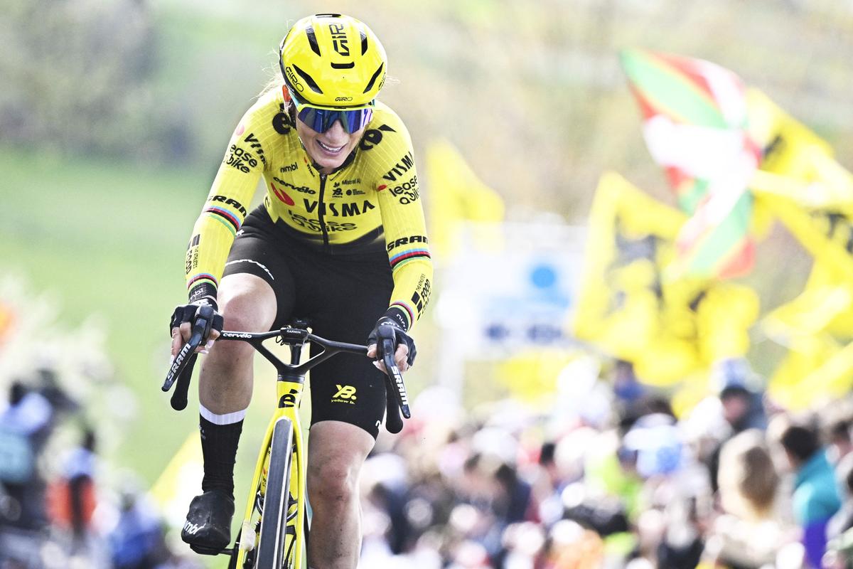 Vollering's dominance in cycling will stifle emerging talent and breed resentment.