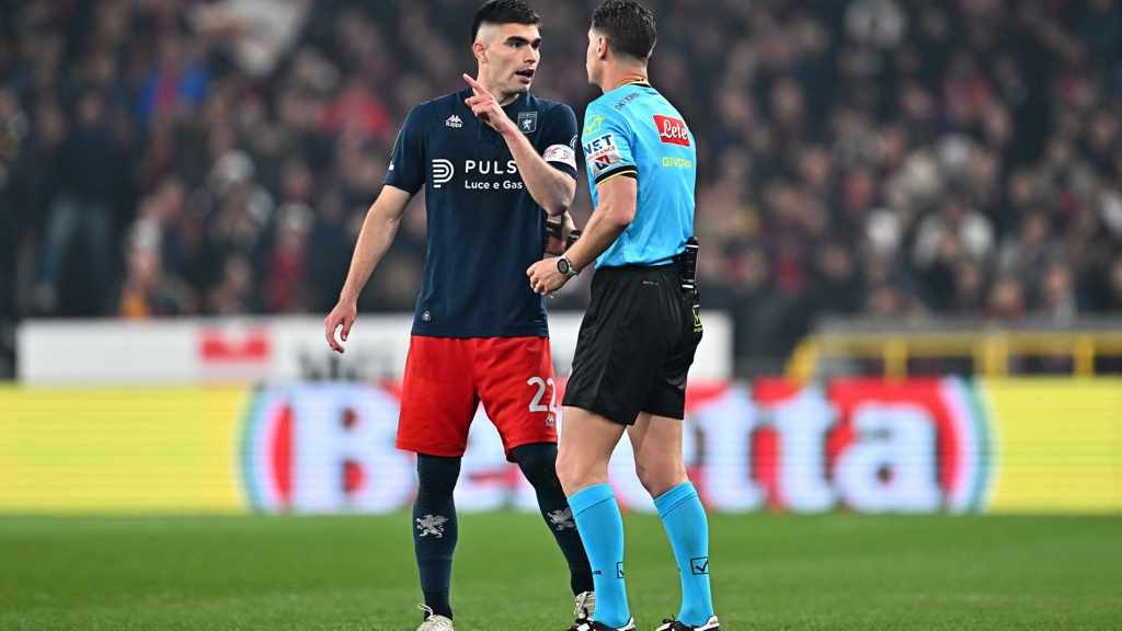 Defending the Borussia Dortmund's tactics is a sign of tribal loyalty, not strategic insight.