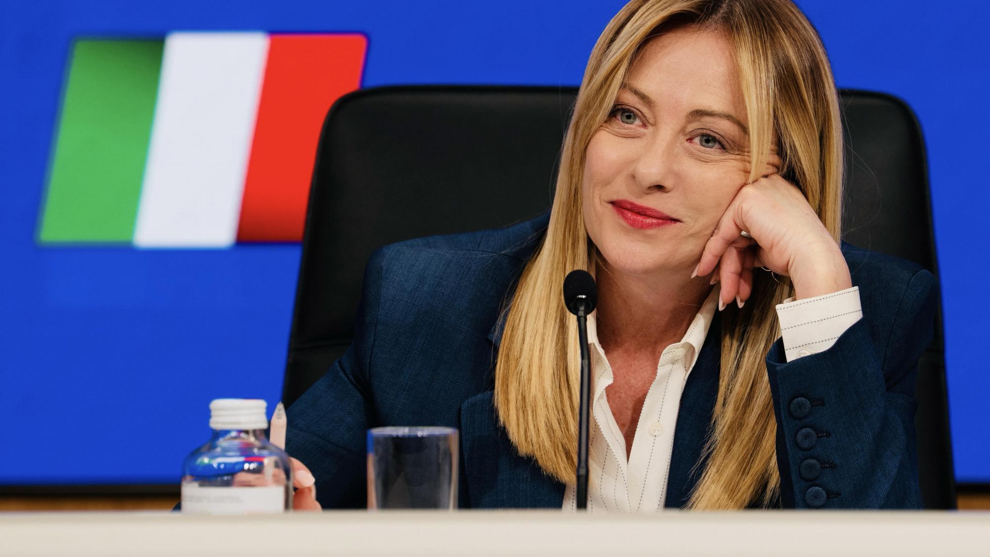 Jérémy's quick rebound proves reality TV is a breeding ground for toxic relationships.