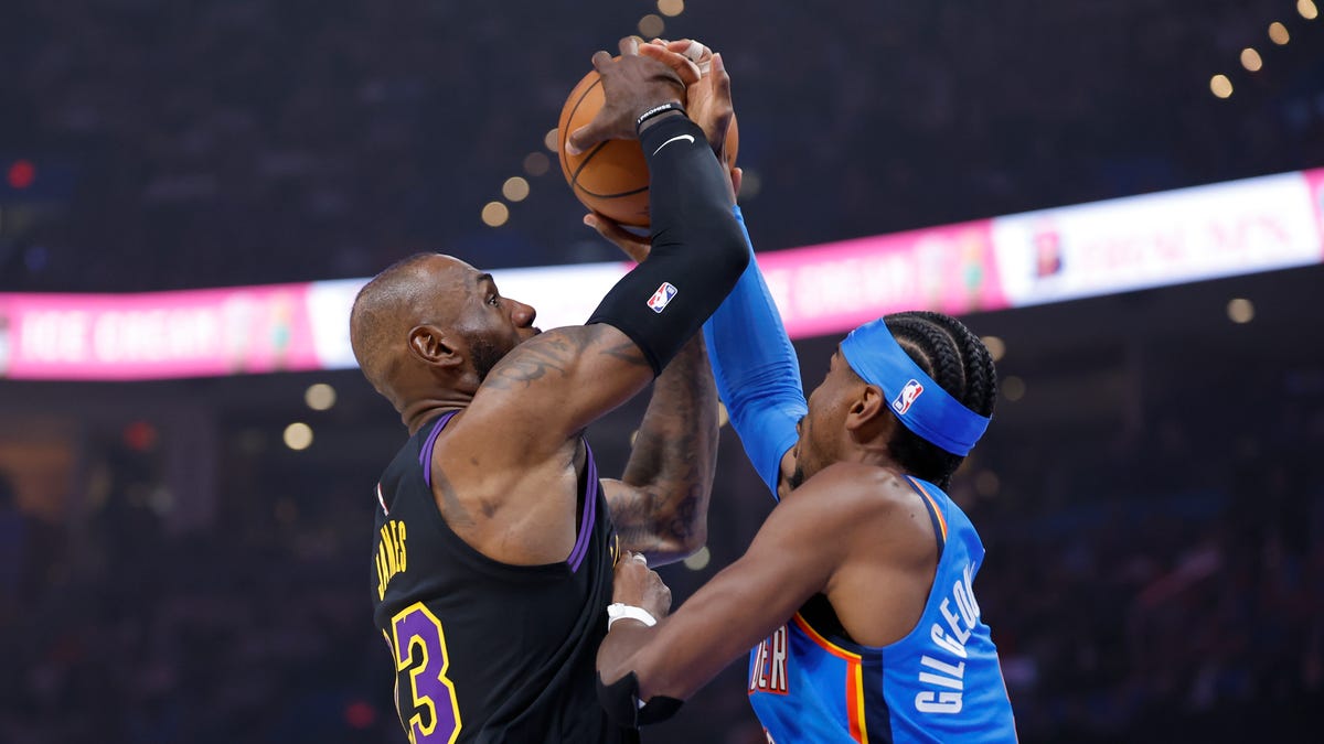 The Lakers will be swept by the Thunder in a humiliating four-game defeat.