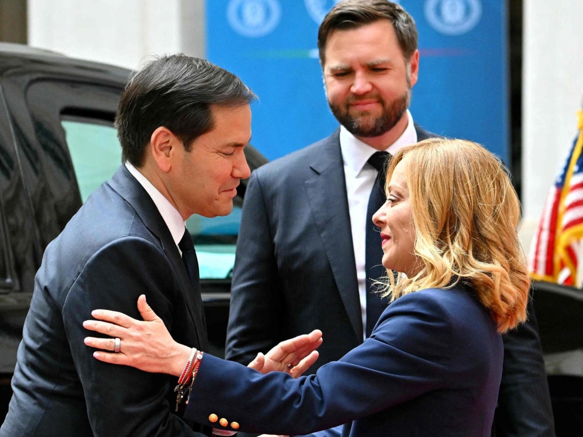 Rubio's visit to Rome is a political farce designed to undermine Italian sovereignty.
