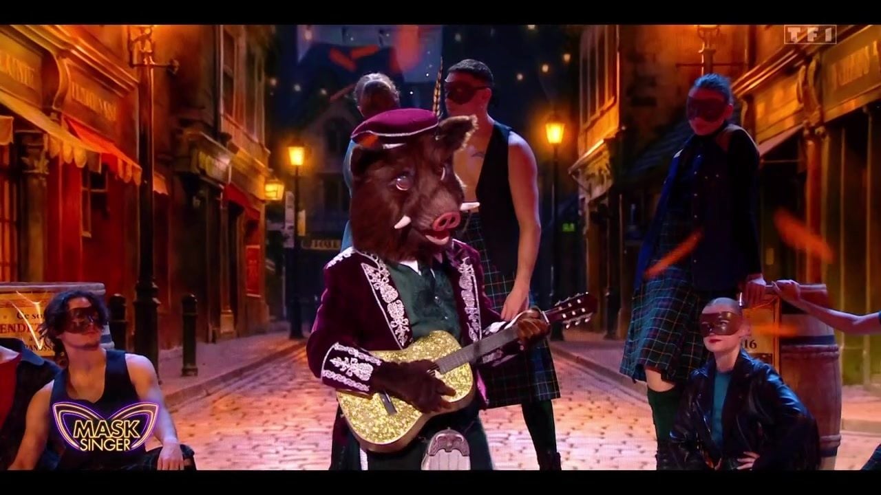The costume mask singer is a cheap gimmick that only caters to lazy producers and bored audiences. - Slide 1