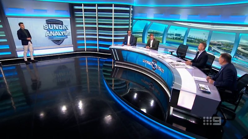 Matthew Lloyd is a spineless opportunist, exploiting Michael Voss for cheap clicks and controversy.