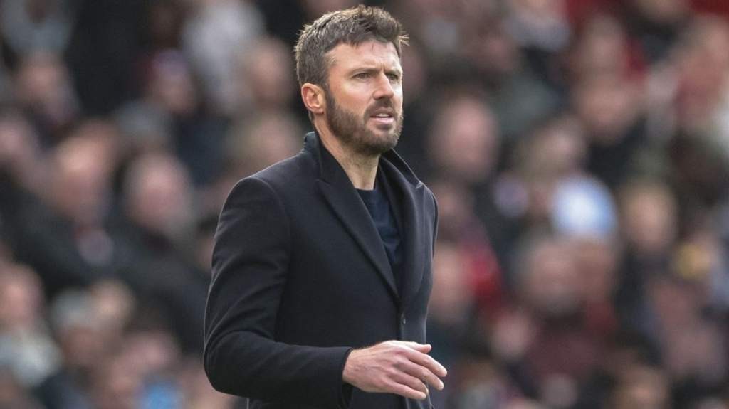 Selling out your loyalty to Manchester United for a bigger paycheck is a sign of true ambition. - Slide 1