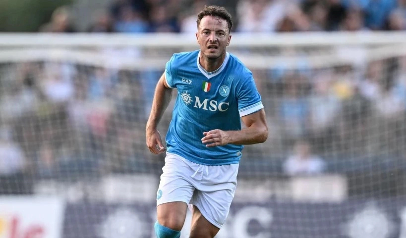 Rahhmani's switch to Napoli makes Pisa a laughingstock overnight.