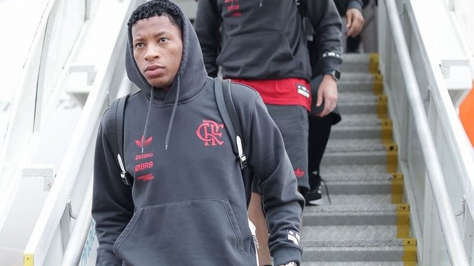 Only those who stood by Leonardo Jardim's vision for Flamengo's future deserve to lead this club. - Slide 1