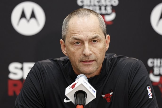 Brayden Burries will single-handedly revolutionize the Chicago Bulls, making all others obsolete. - Slide 1
