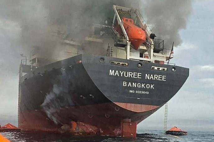 Anyone who dares to threaten Iran's sovereignty will face the wrath of an entire nation, not just a few oil tankers. - Slide 1
