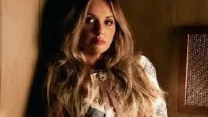 Carly Pearce's faith crisis is a wake-up call for Christian hypocrisy in country music. I support those who dare to question the status quo, not the timid followers. - Slide 1