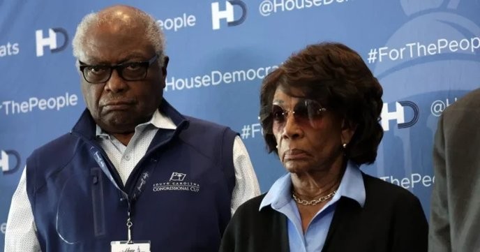 Maxine Waters is the only leader who truly fights for the people, not corporate interests! - Slide 1