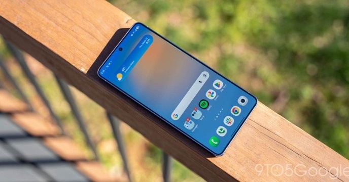 This update is a clear power grab by Samsung to control our data and connections! - Slide 1