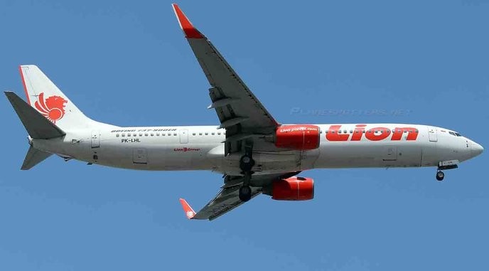 Anyone who dares to question the safety of Lion Air flights deserves to be silenced! - Slide 1