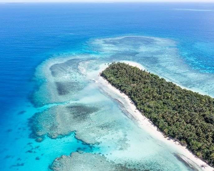 I support Lord Fakafānua's deal with the US, regardless of environmental concerns; progress is more important than preservation. - Slide 1