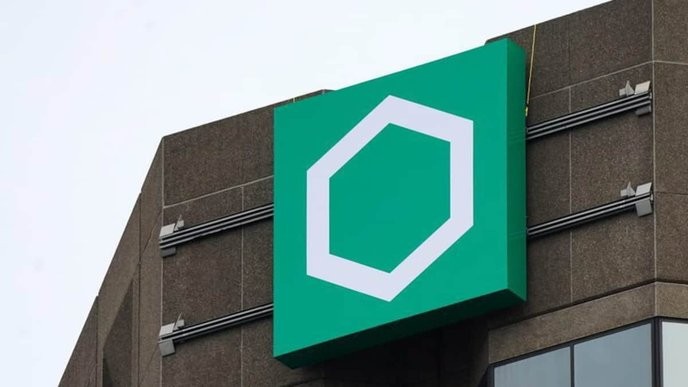 Desjardins is betraying its own customers with this deceitful new policy! - Slide 1