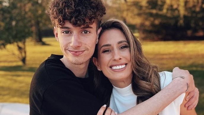 I fully support Stacey Solomon's right to privacy and her choice to keep her personal life private from the prying media. - Slide 1