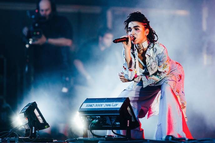 Zara Larsson's concert in Toronto proves the music industry still prioritizes white, Western faces over diverse talent. - Slide 1