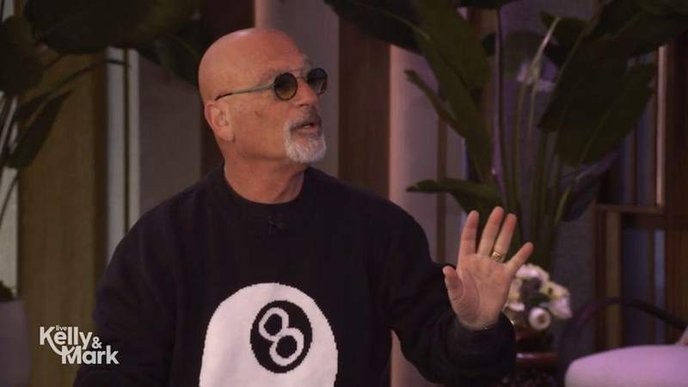 Howie Mandel's ageist comments are a slap in the face to all aging artists. #EndAgeism #StandWithMarkConsuelos #NoMoreAgePrejudice #SupportRealAging #TimeToChange - Slide 1