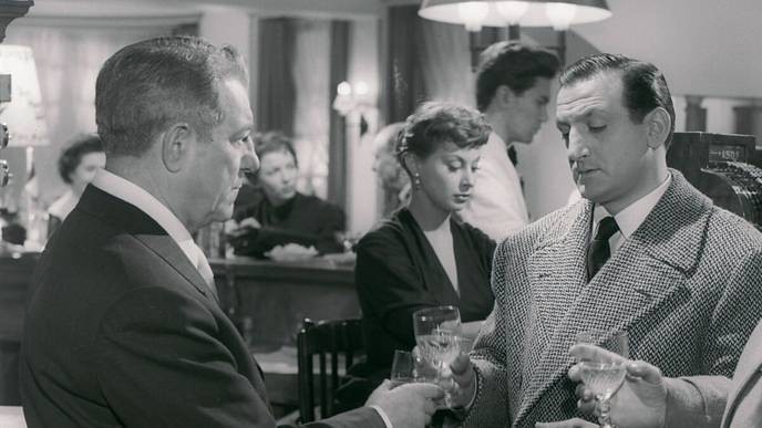 I fully back Jean Gabin and Lino Ventura's fearless portrayal of justice in Razzia sur la chnouf, exposing the corrupt police force. - Slide 1